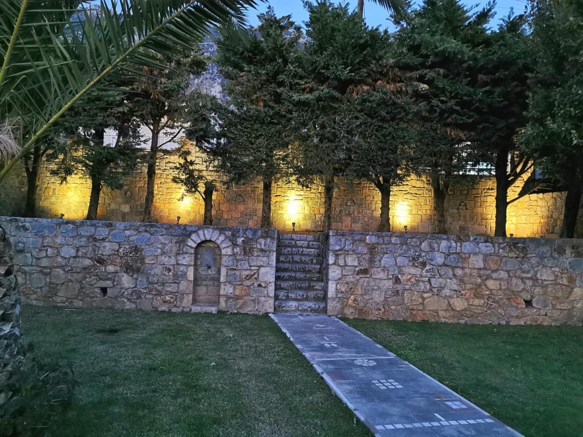 Messinian Blue Seaside Villa Каламата Екстер'єр фото