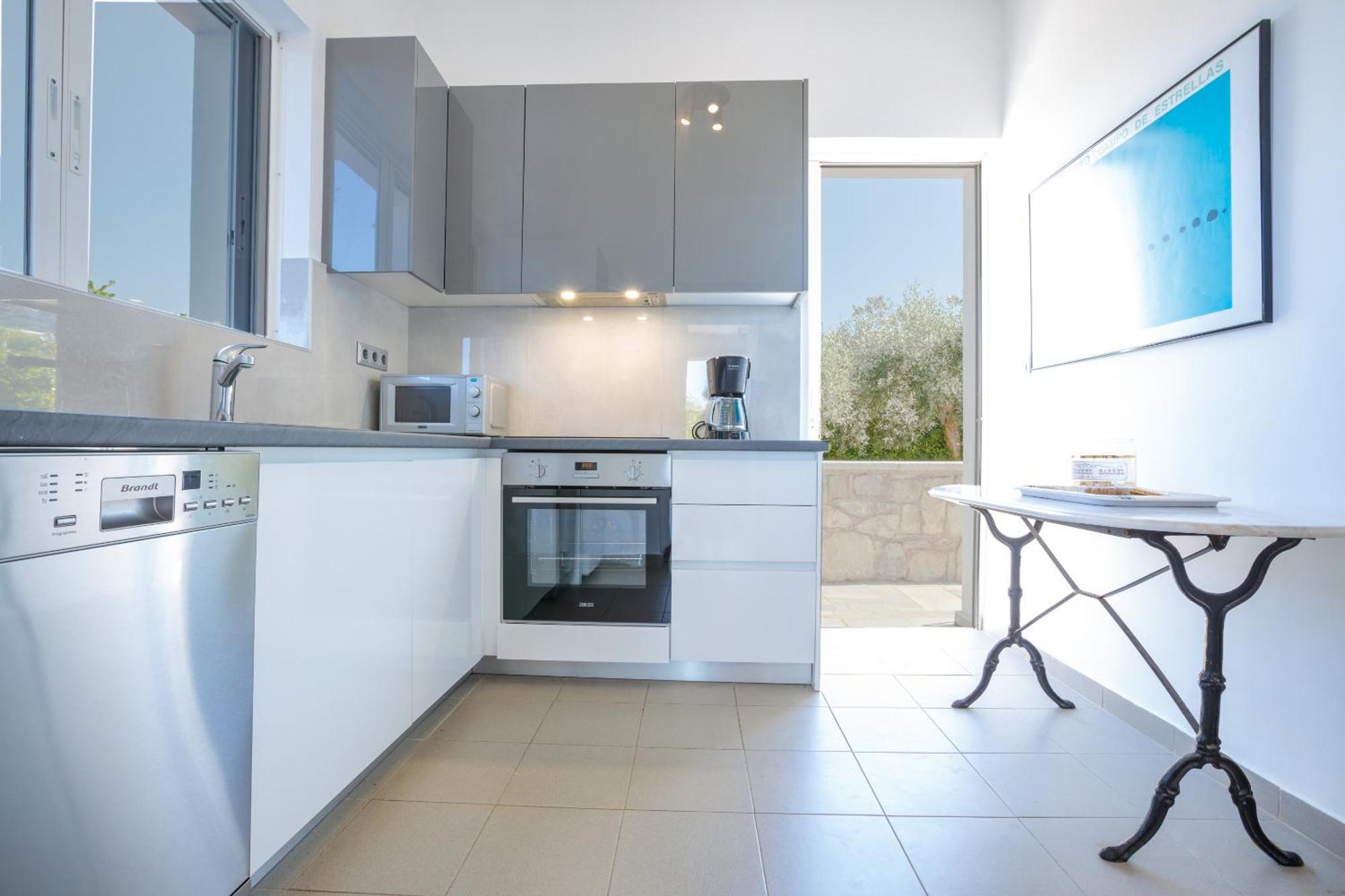 Messinian Blue Seaside Villa Каламата Екстер'єр фото