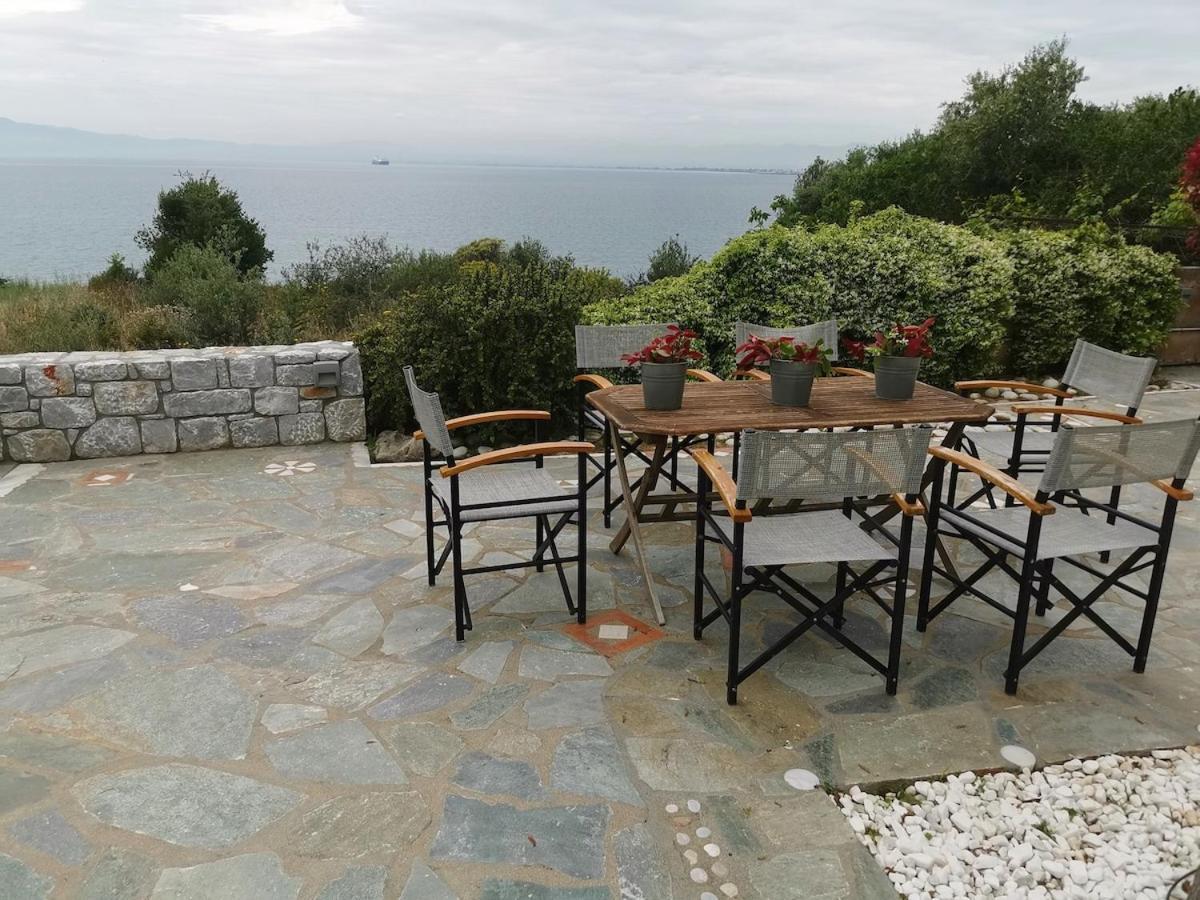 Messinian Blue Seaside Villa Каламата Екстер'єр фото