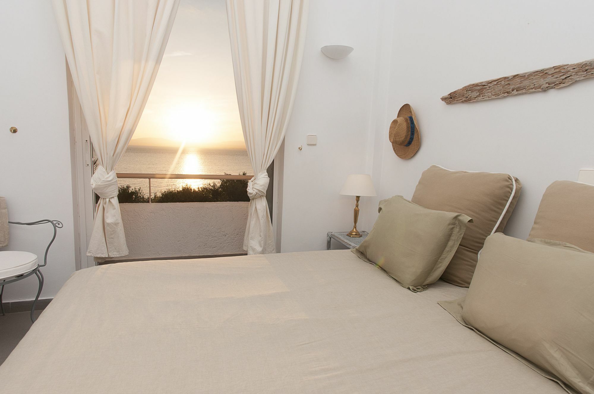 Messinian Blue Seaside Villa Каламата Екстер'єр фото